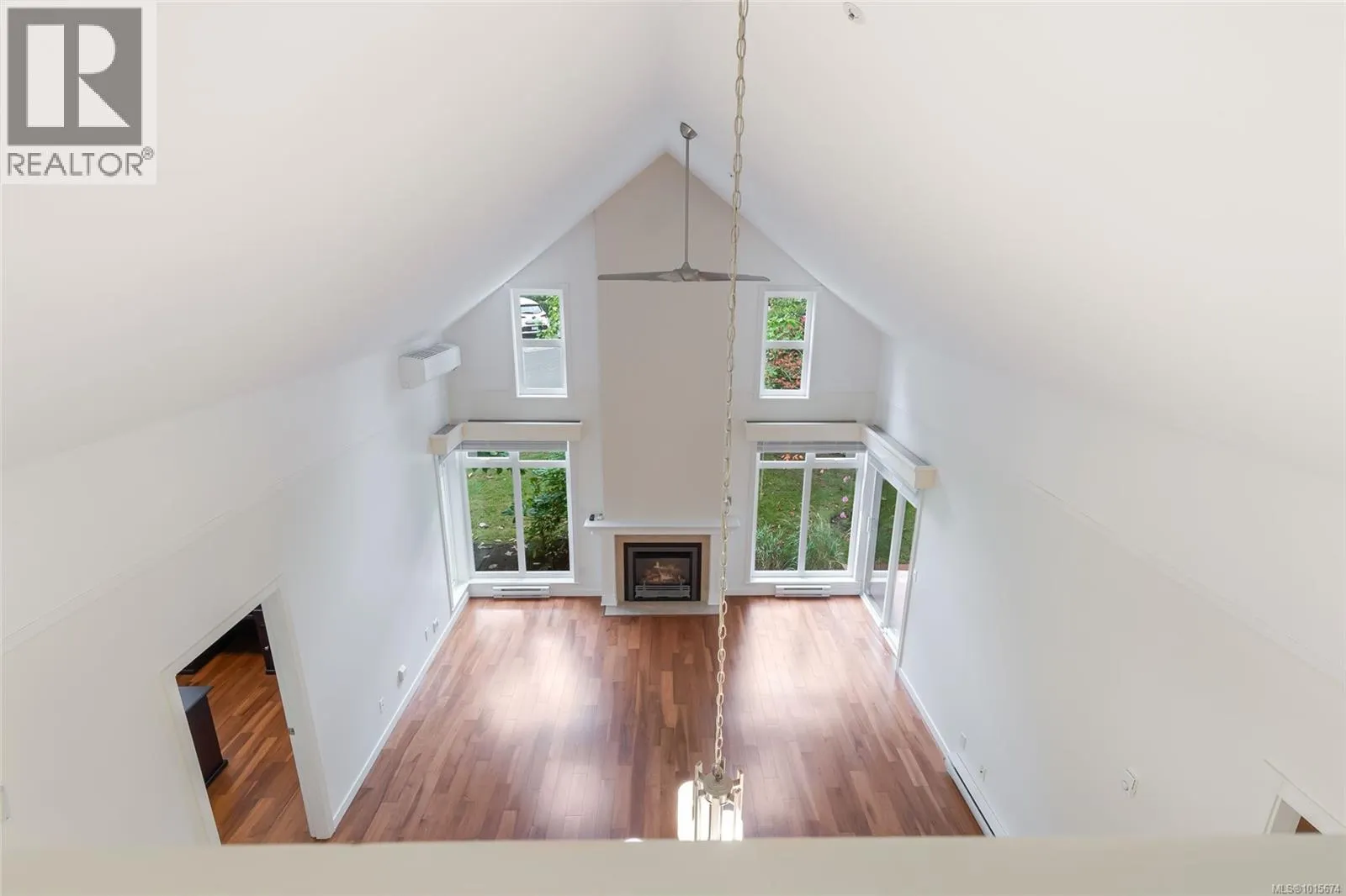 5276 Arbour Cres