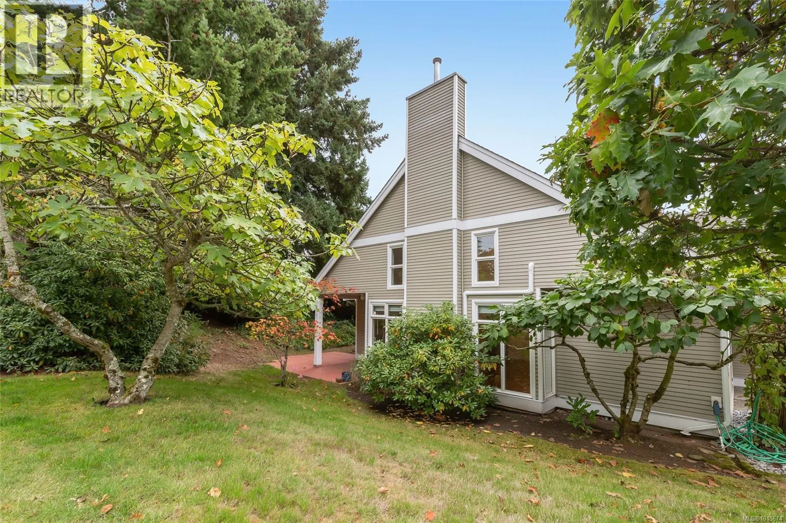 5276 Arbour Cres