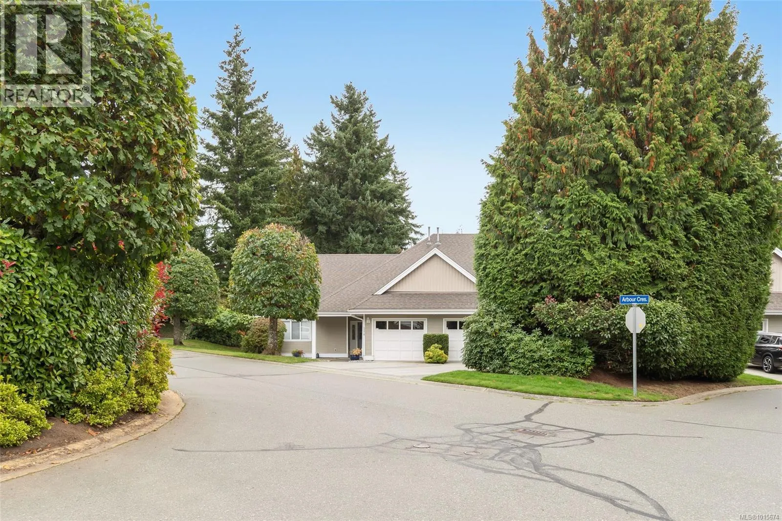 5276 Arbour Cres
