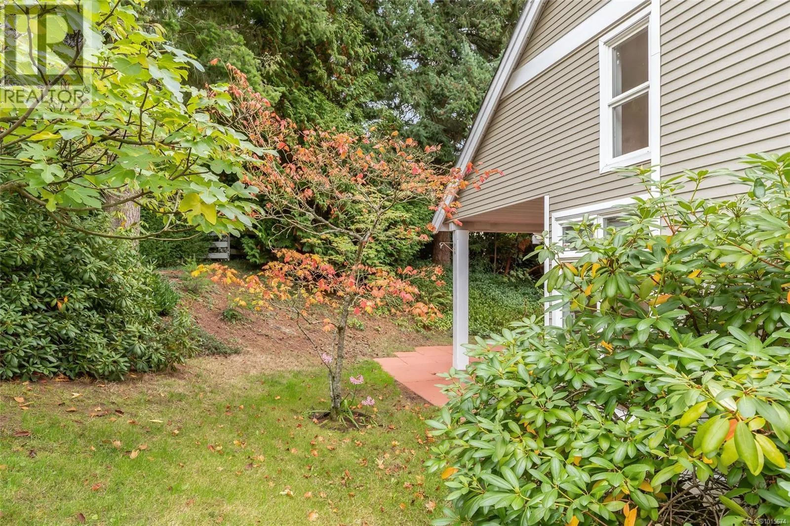5276 Arbour Cres