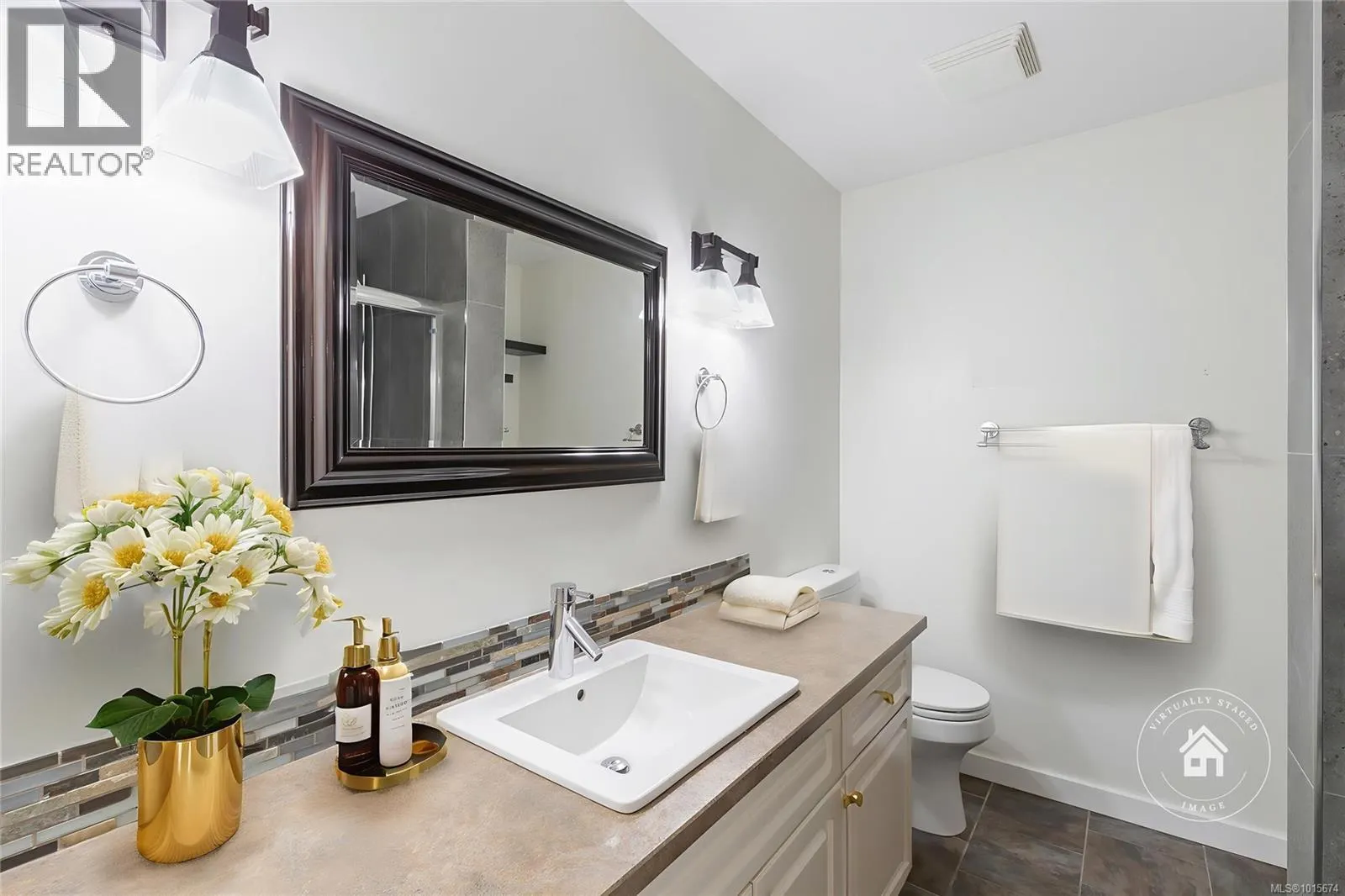 5276 Arbour Cres
