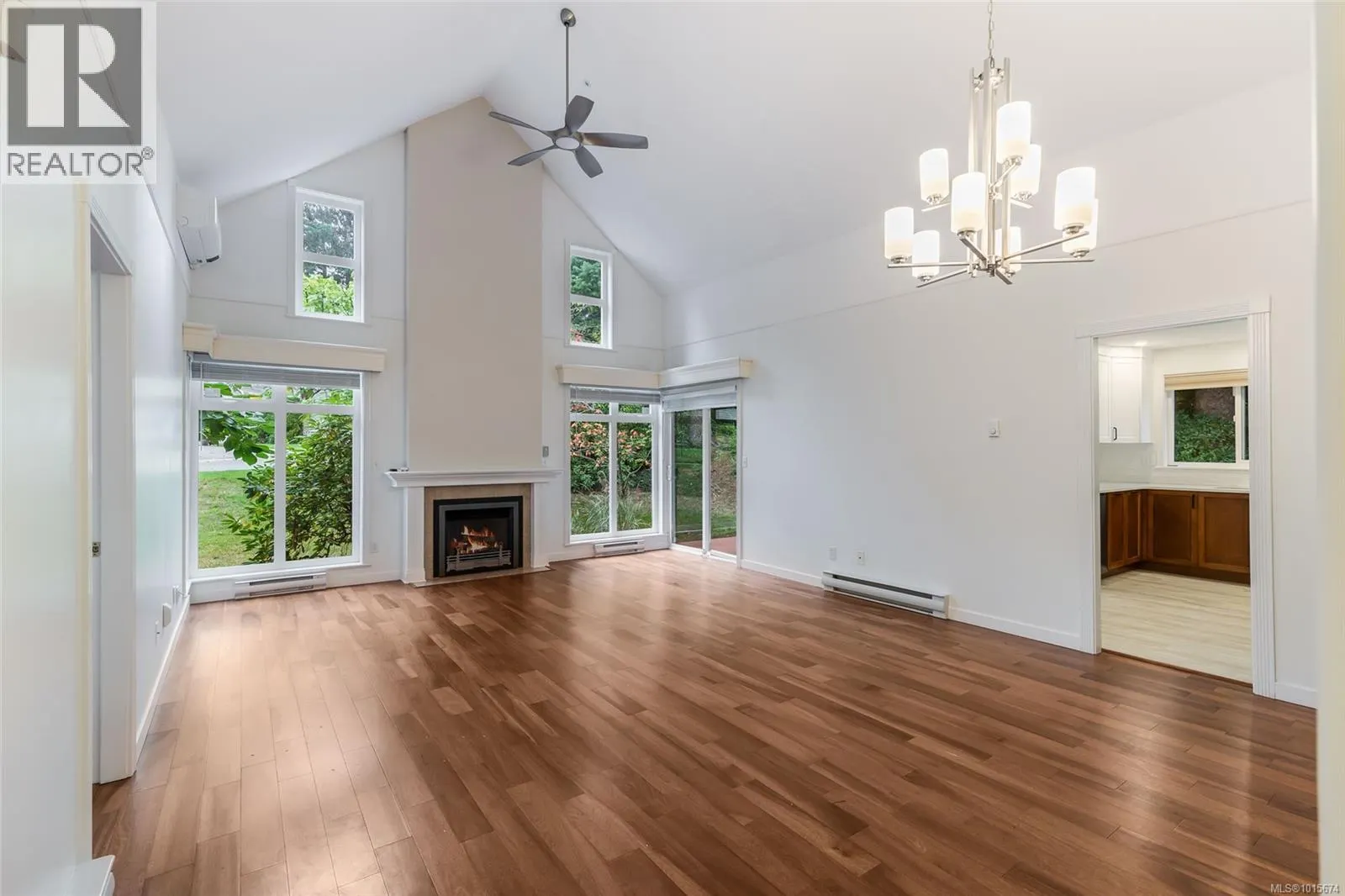 5276 Arbour Cres