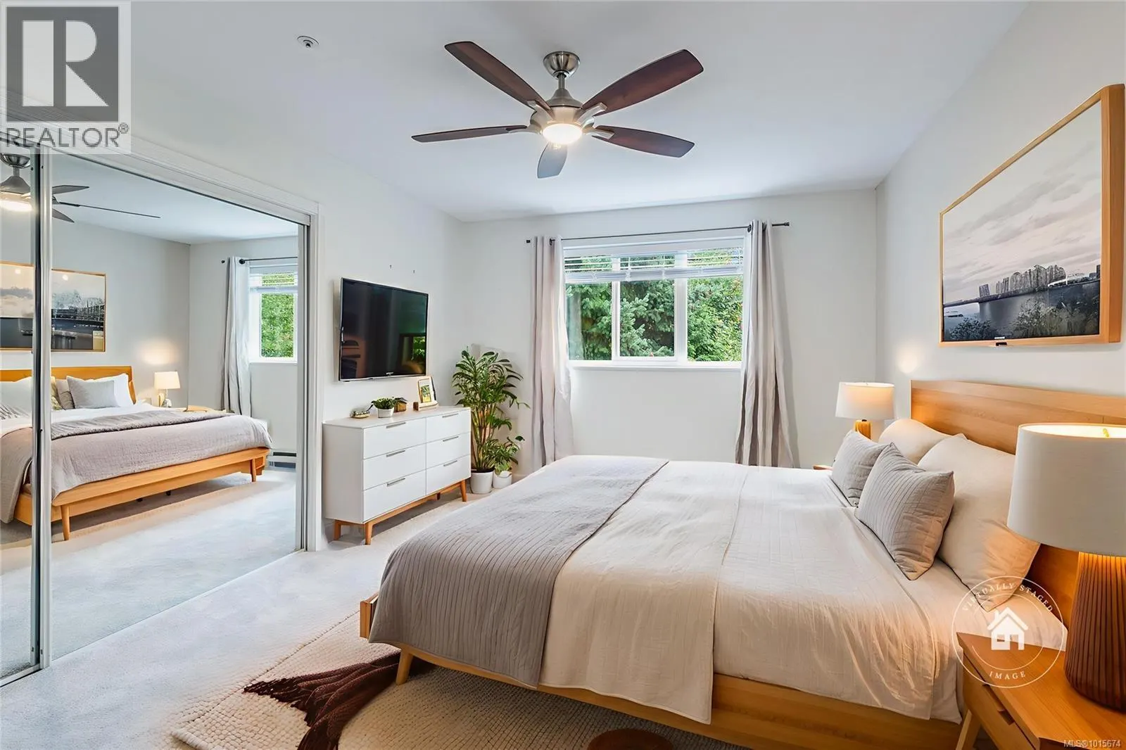 5276 Arbour Cres