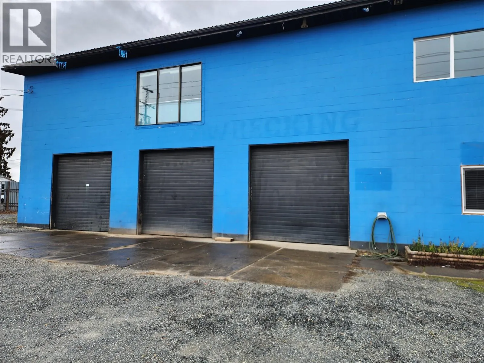 2090 Schoolhouse Rd