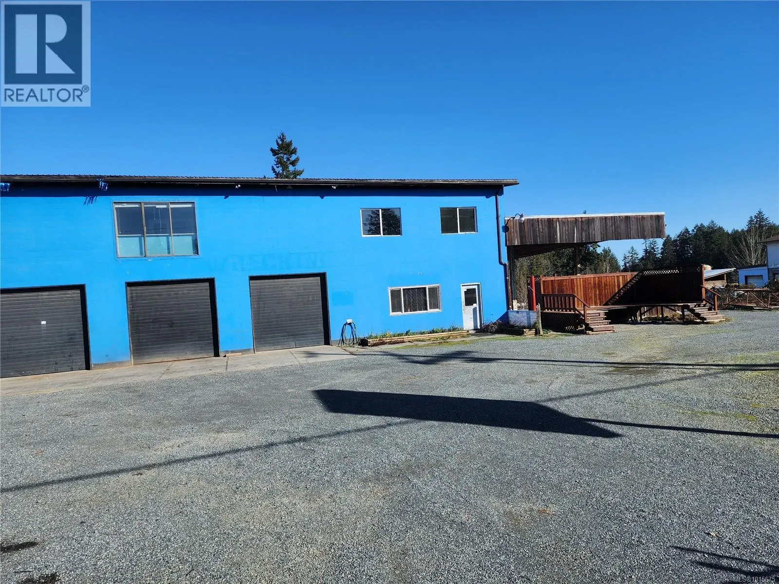 2090 Schoolhouse Rd