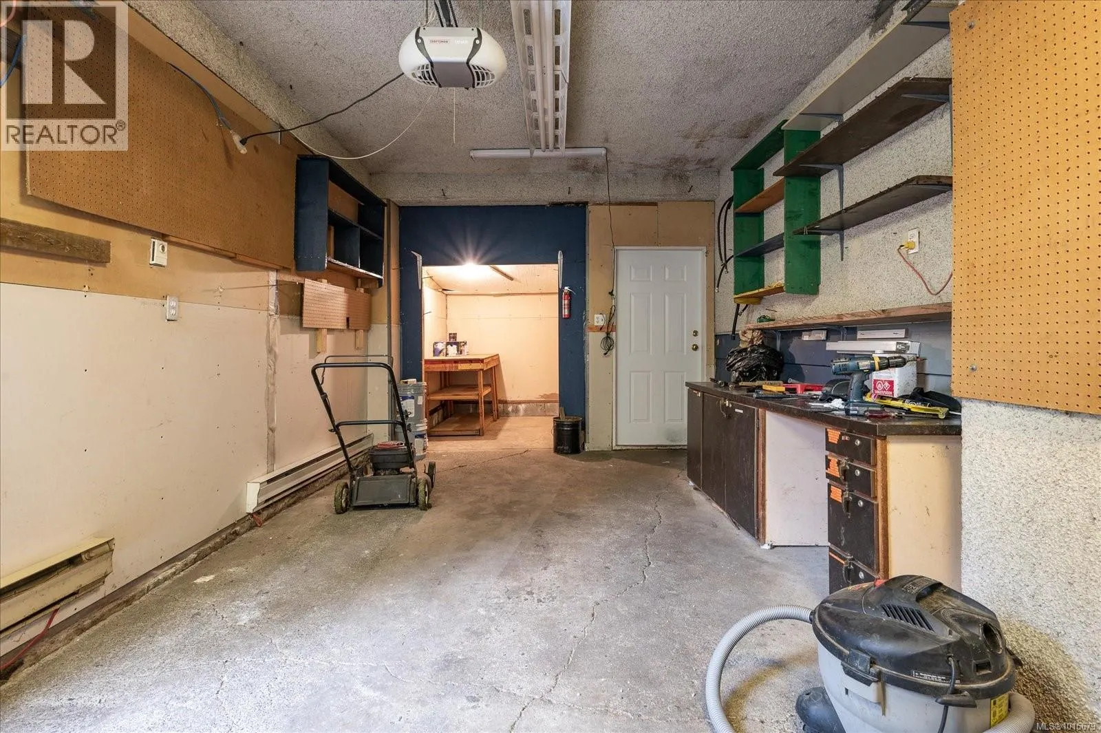 2385 Marlborough Dr