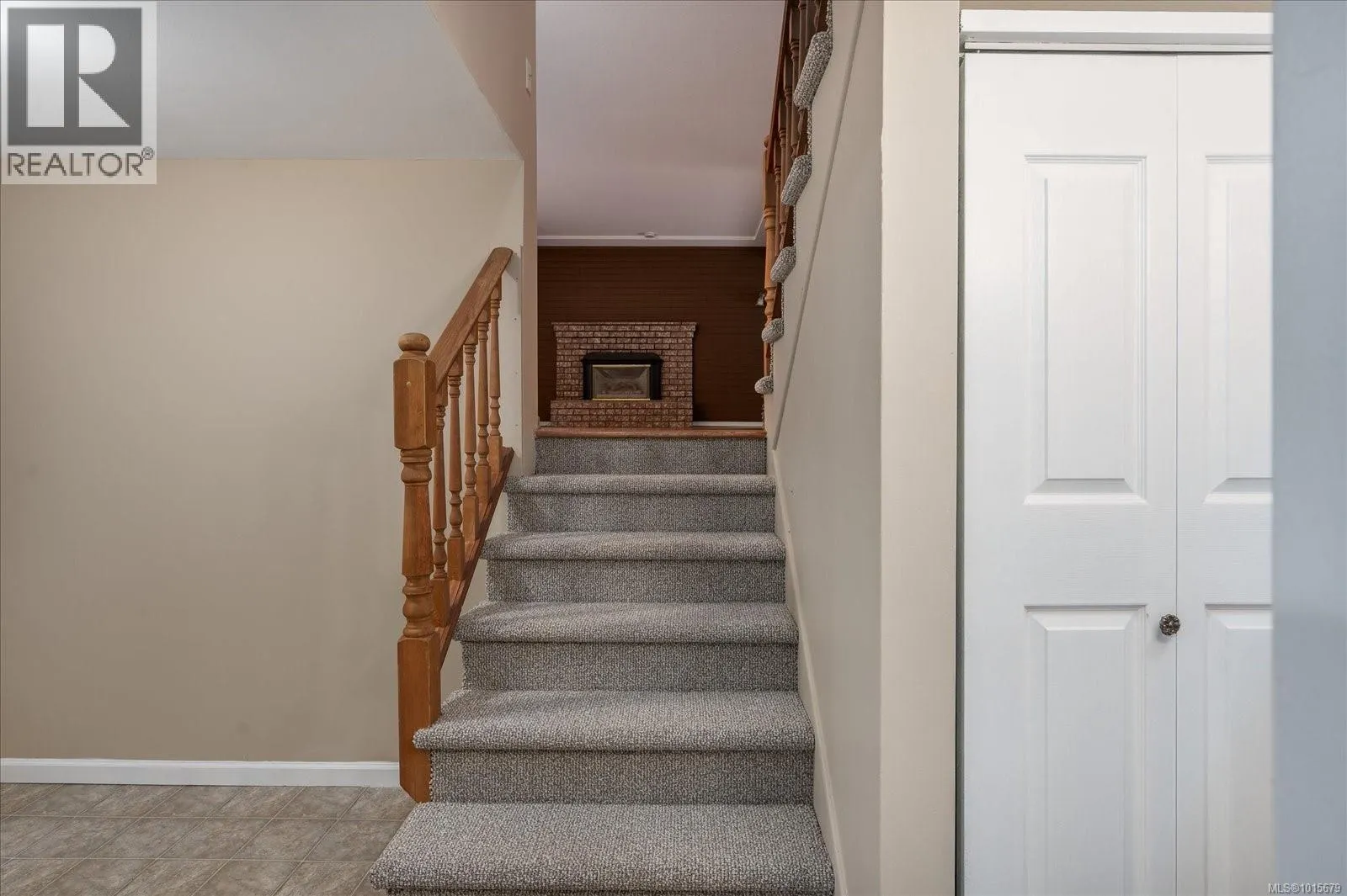 2385 Marlborough Dr