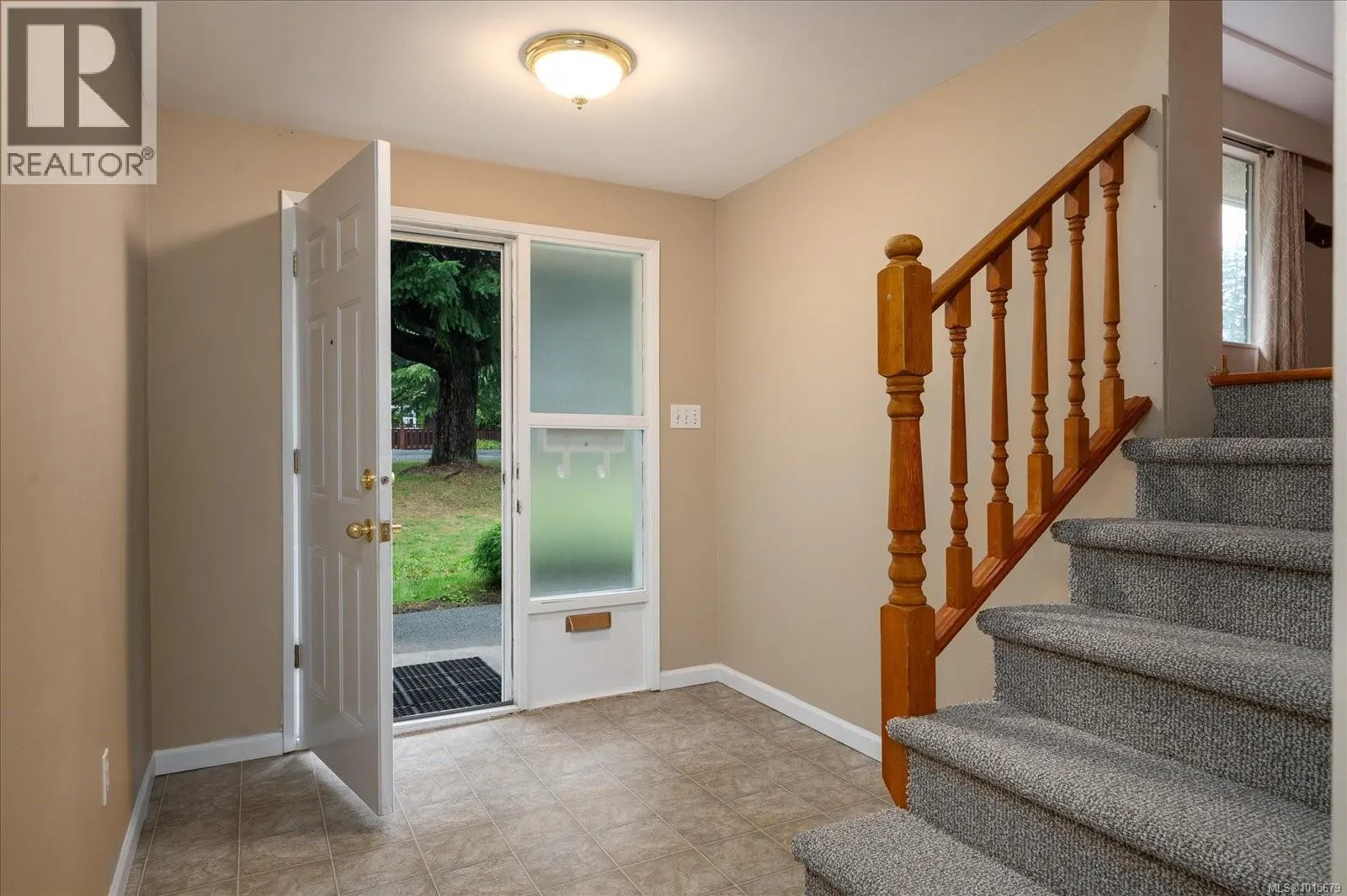 2385 Marlborough Dr