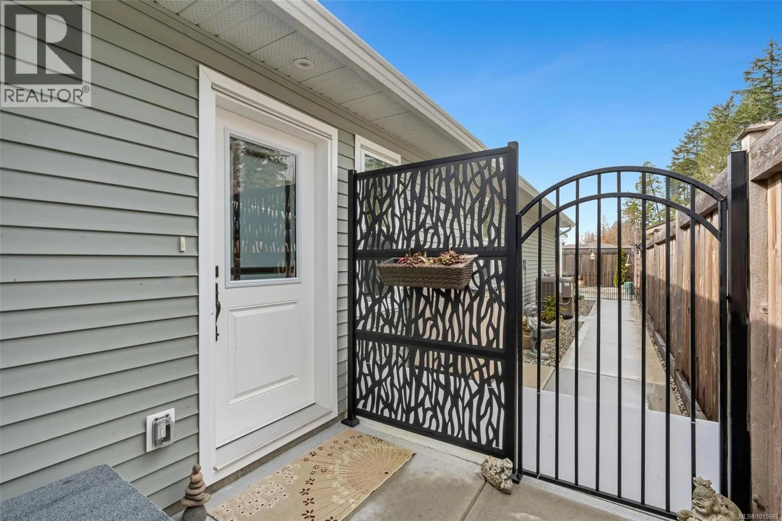 37 7586 Tetayut Rd