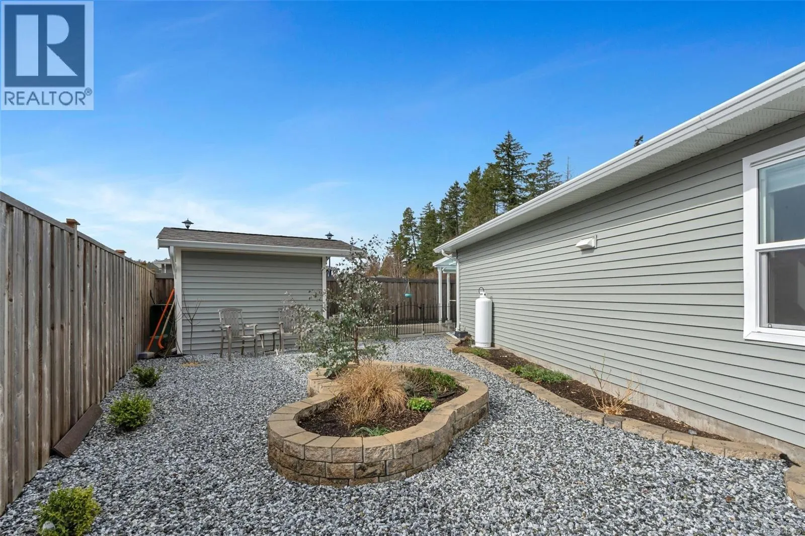 37 7586 Tetayut Rd