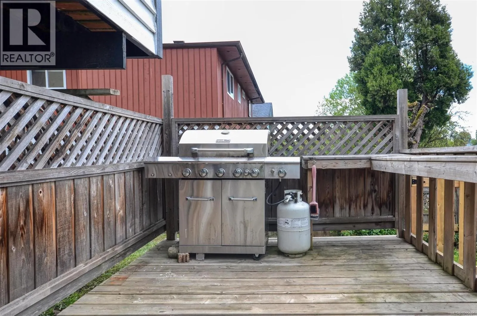 271 Battleford Ave