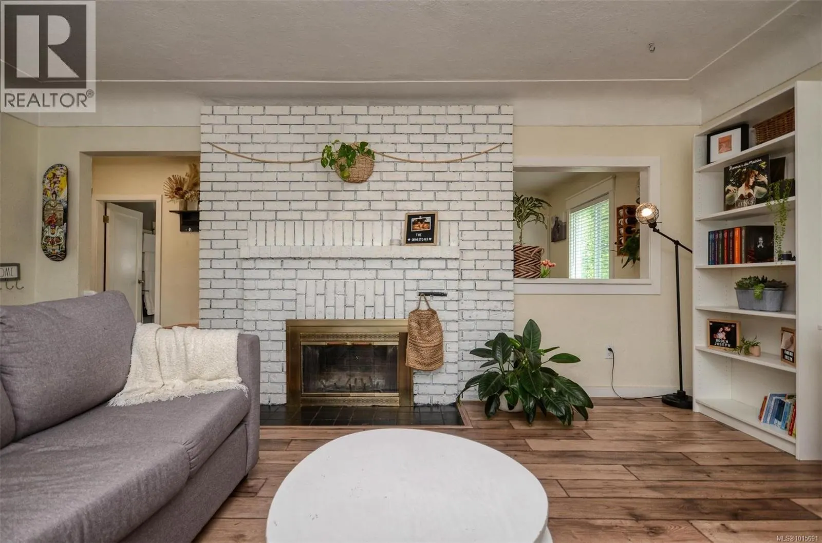 271 Battleford Ave