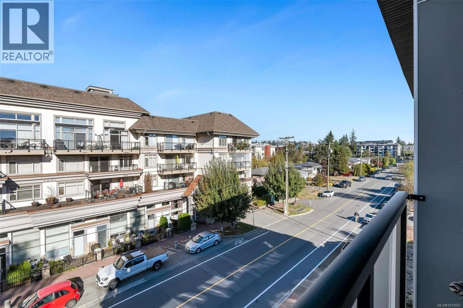 401 2783 Strathmore Rd