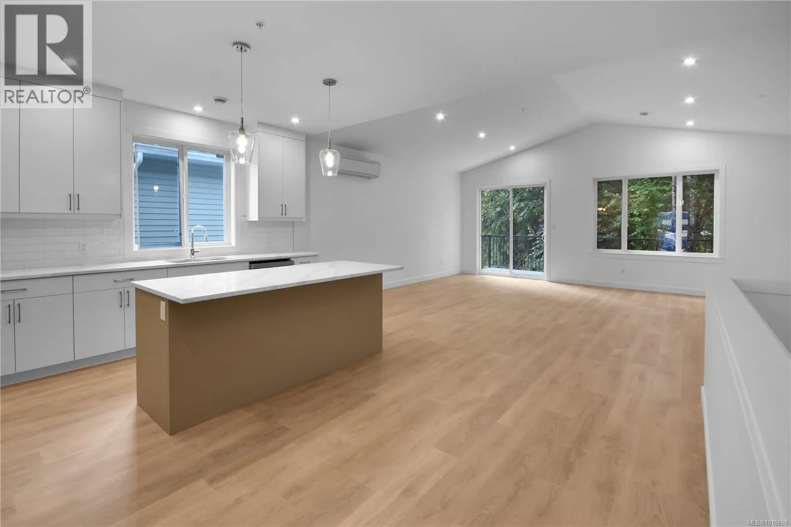 1009 Rozzano Pl