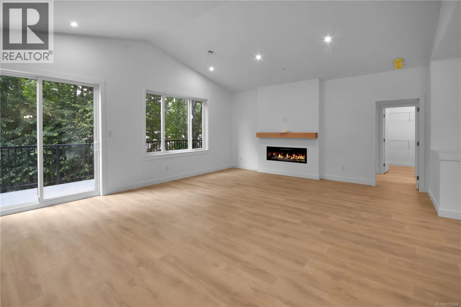 1009 Rozzano Pl