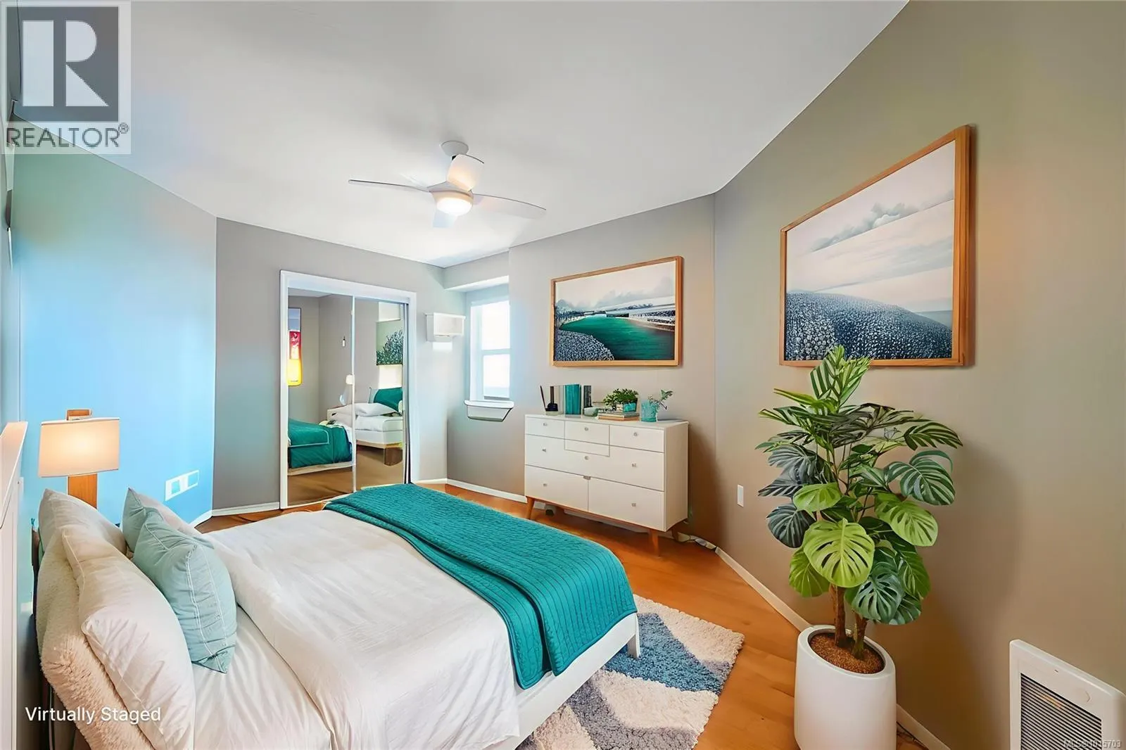 3689 Glen Oaks Dr