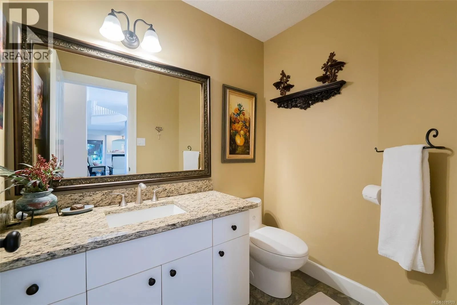3689 Glen Oaks Dr