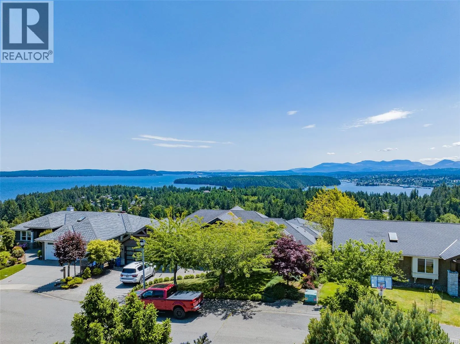 3689 Glen Oaks Dr