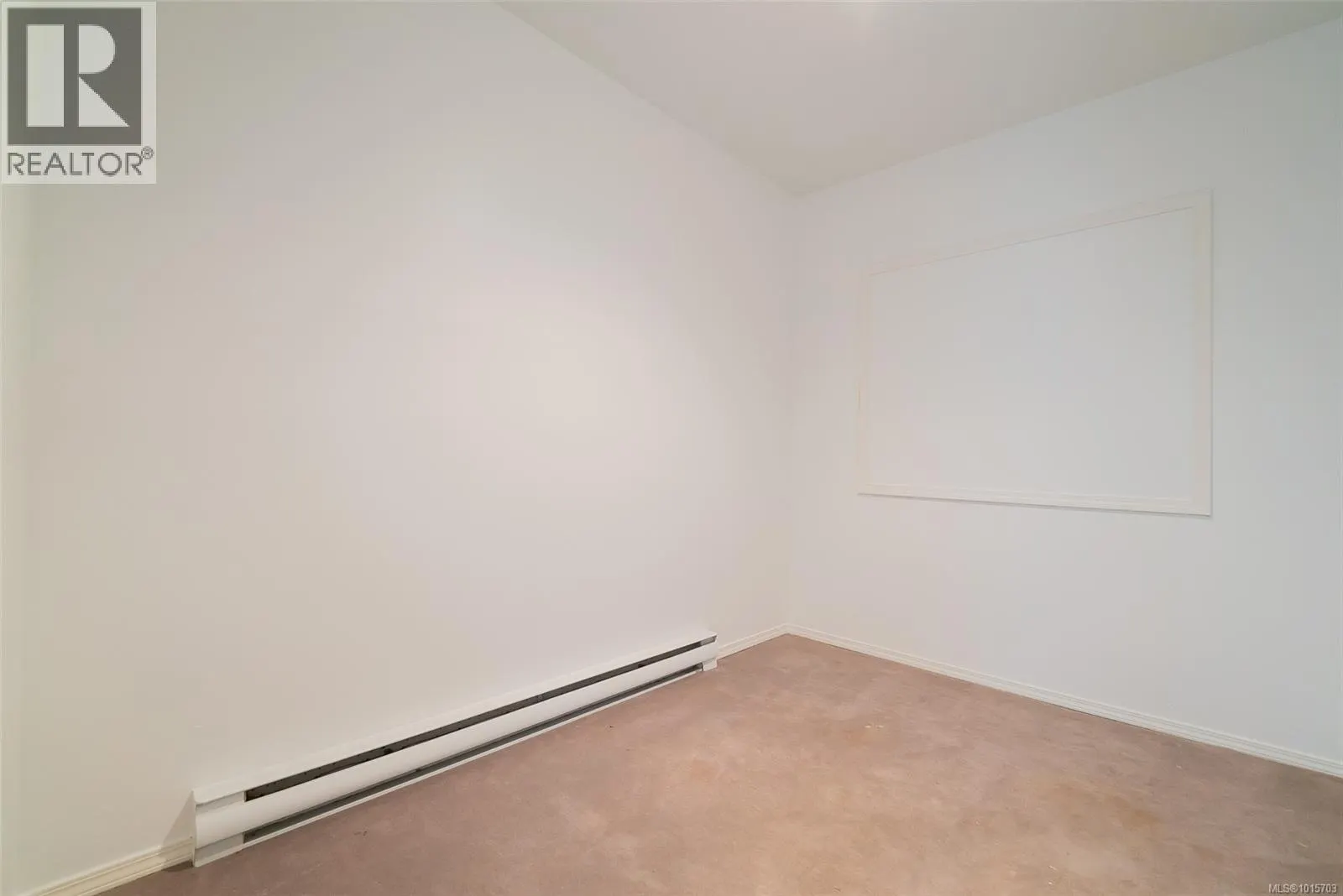 3689 Glen Oaks Dr