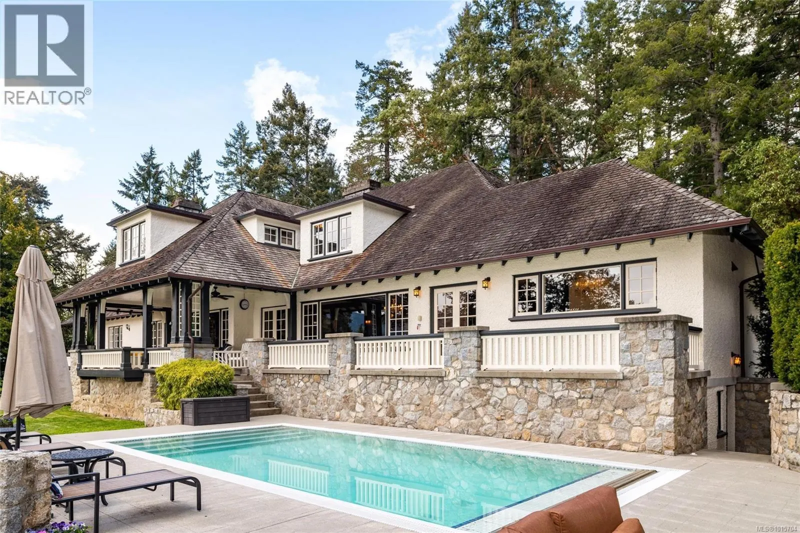 605 Senanus Dr