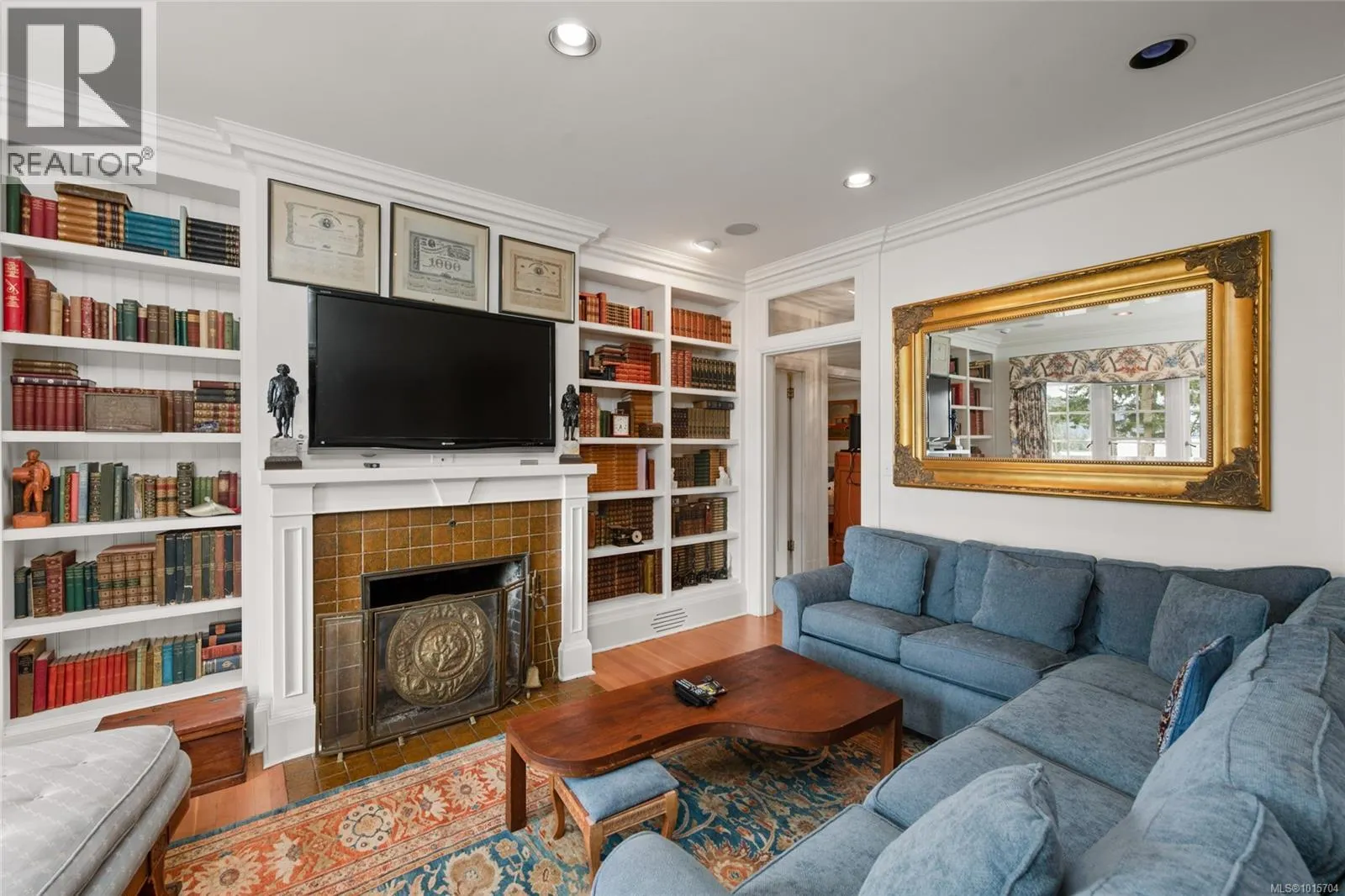 605 Senanus Dr