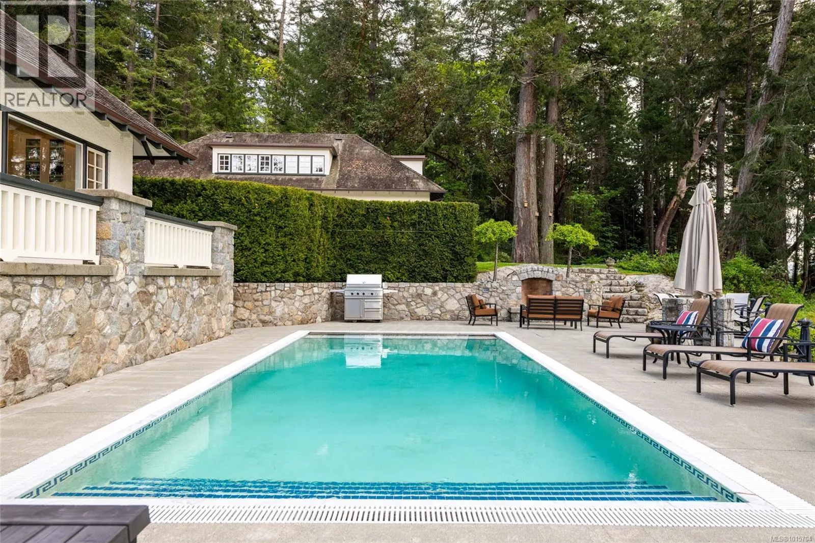 605 Senanus Dr