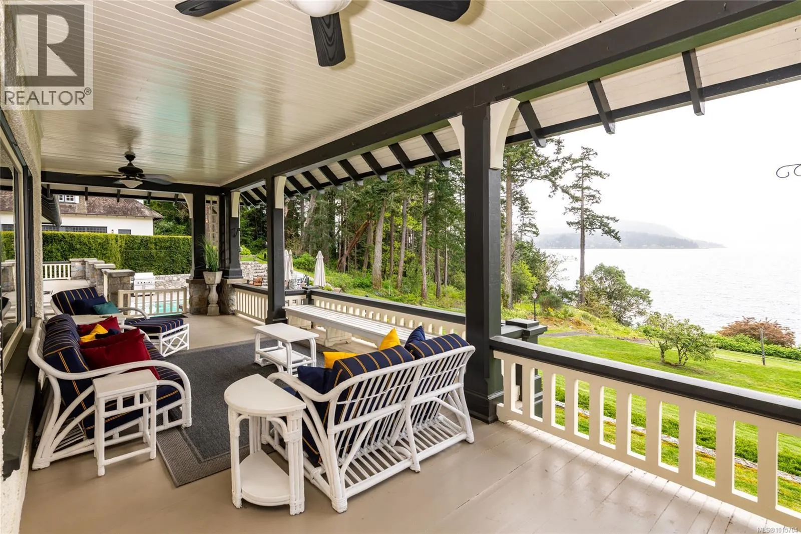 605 Senanus Dr
