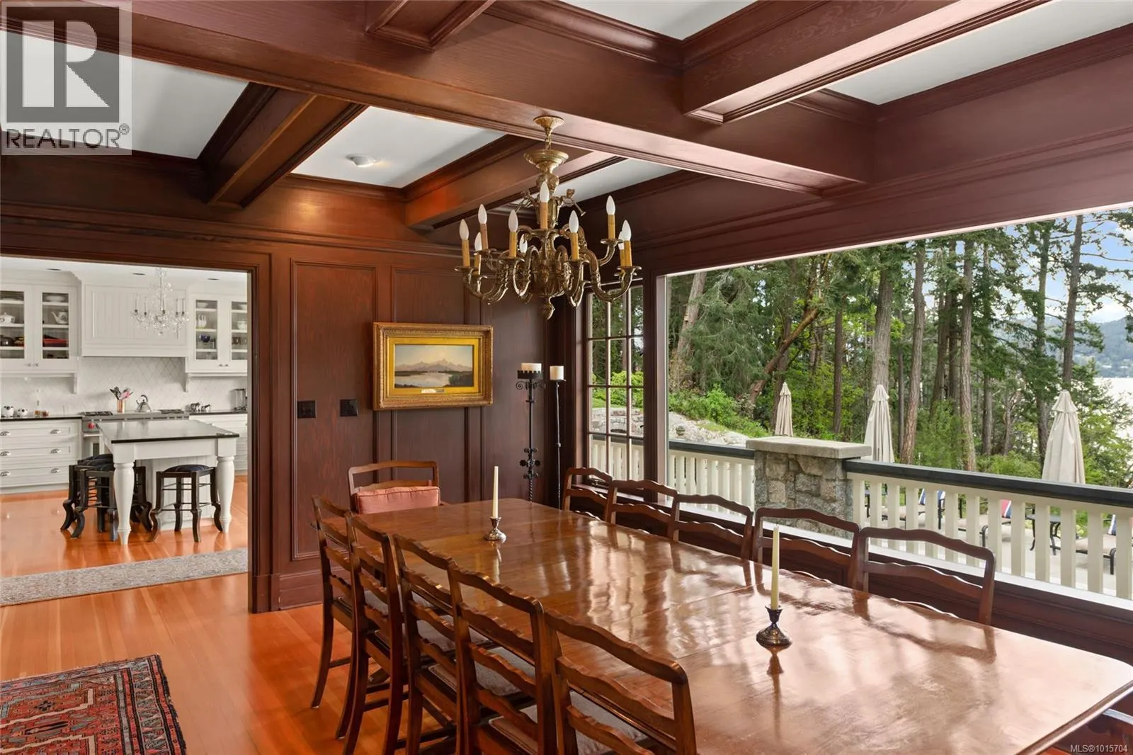 605 Senanus Dr