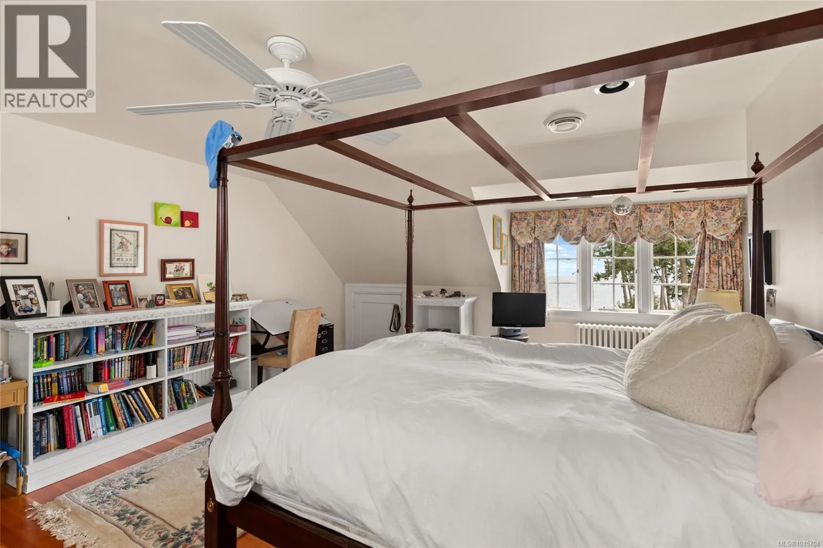 605 Senanus Dr