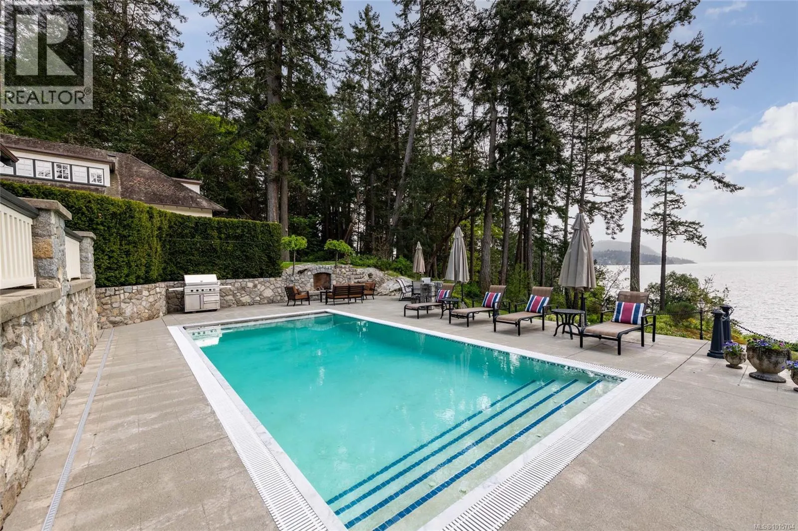 605 Senanus Dr
