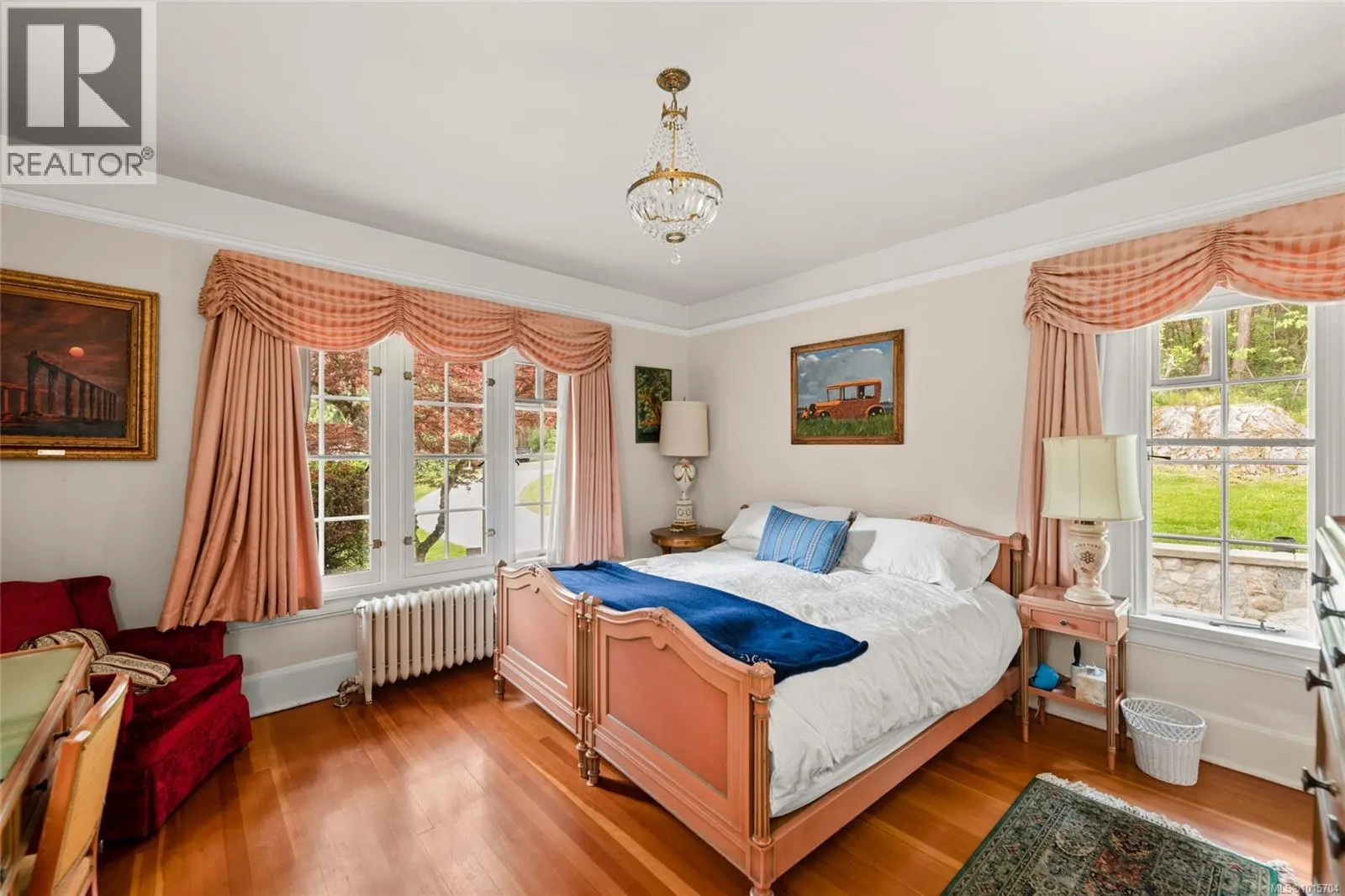 605 Senanus Dr