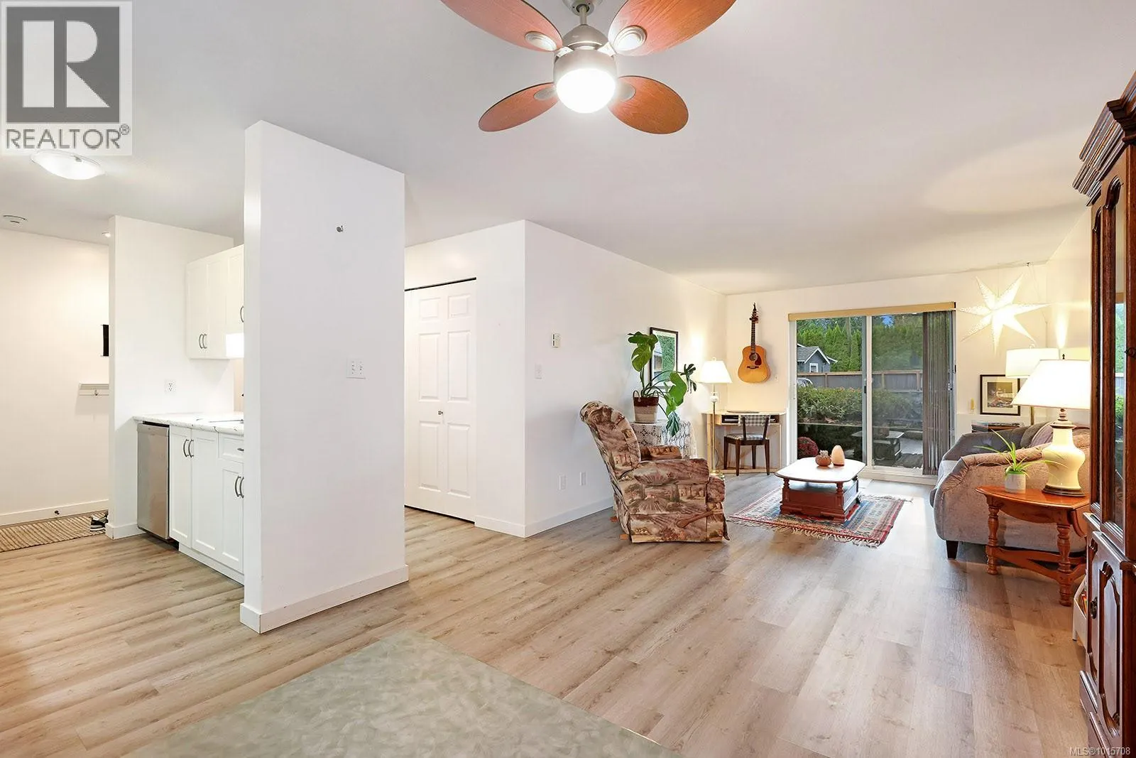 104 1355 Cumberland Rd