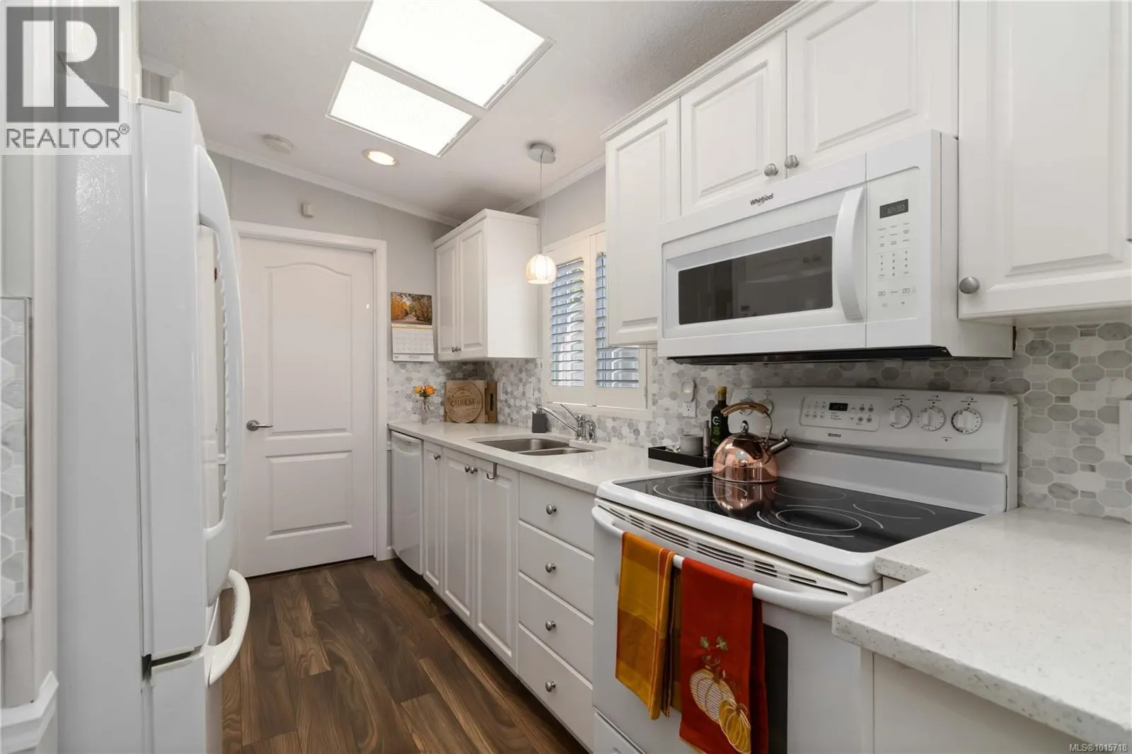 5 7509 Central Saanich Rd