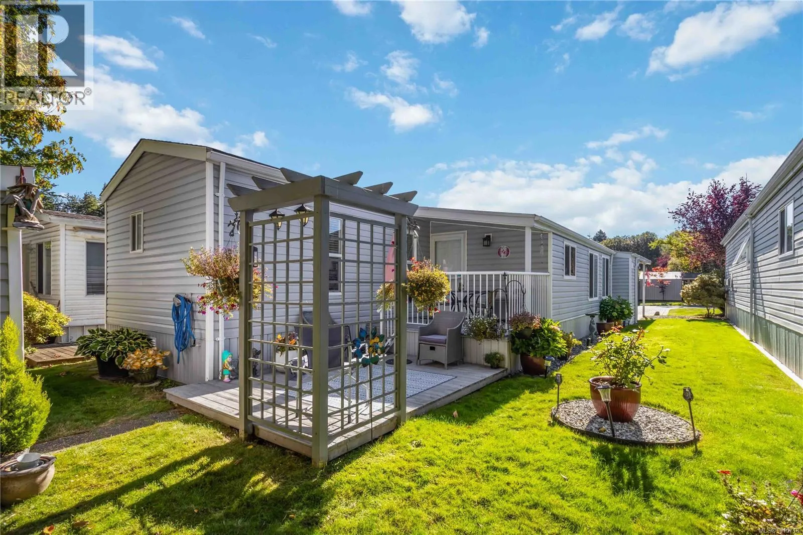 5 7509 Central Saanich Rd