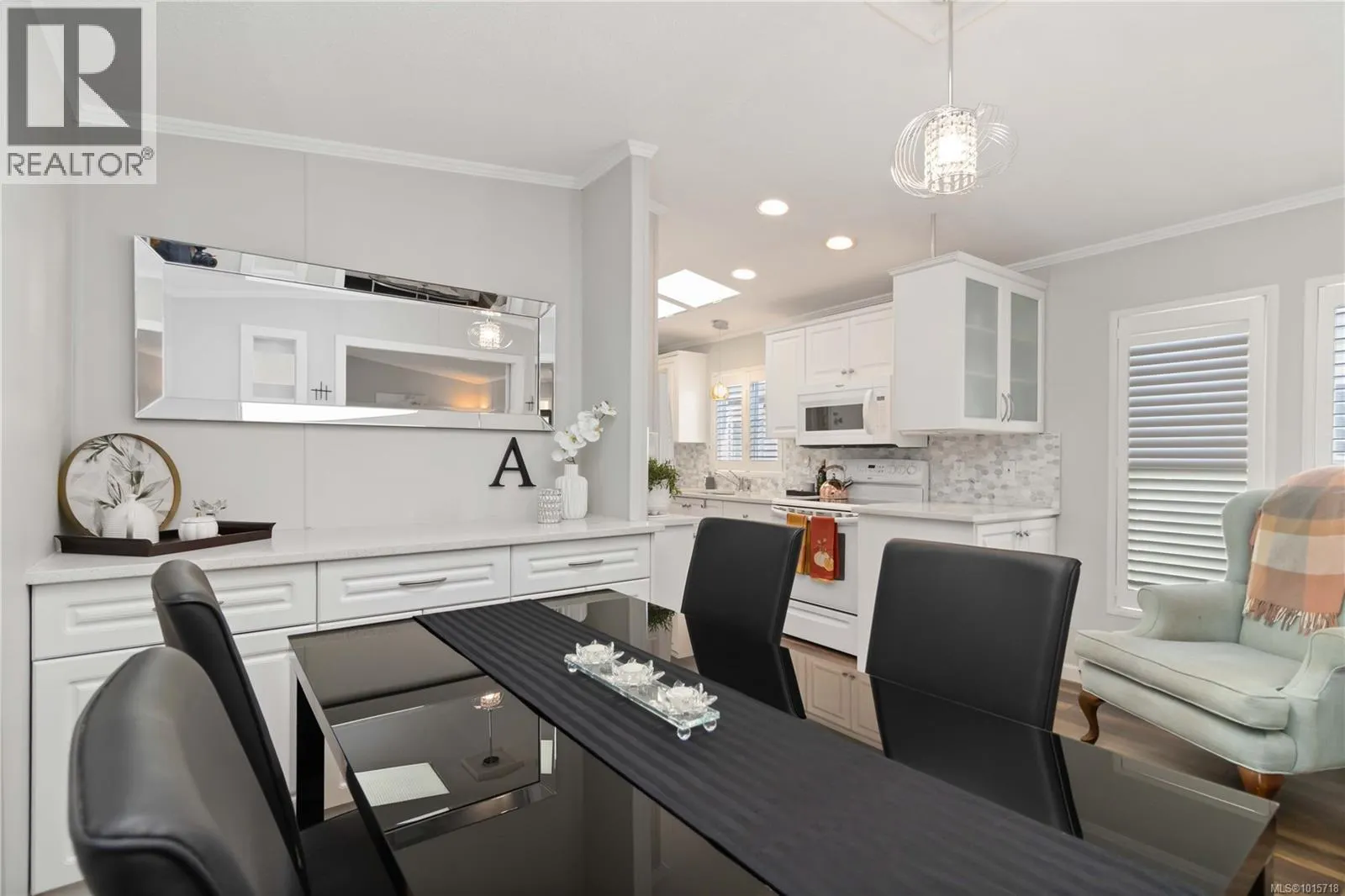 5 7509 Central Saanich Rd