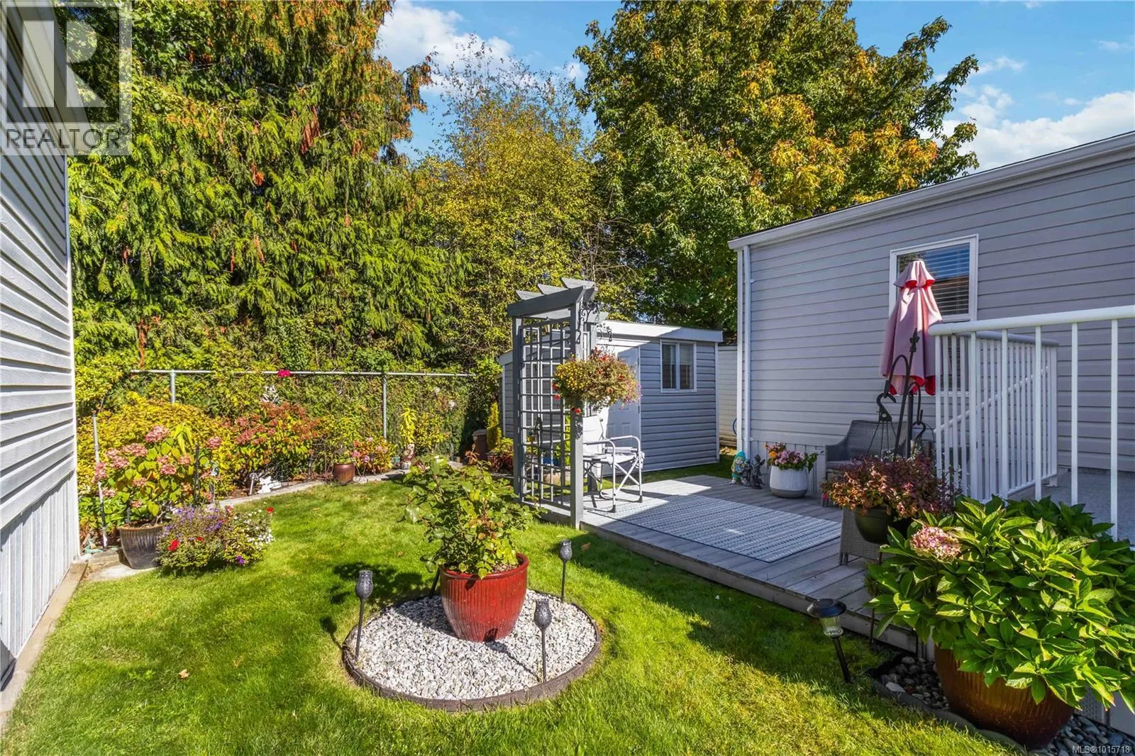 5 7509 Central Saanich Rd