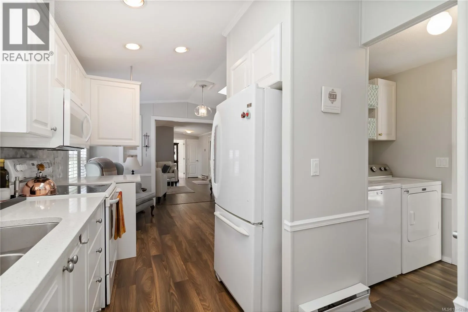 5 7509 Central Saanich Rd