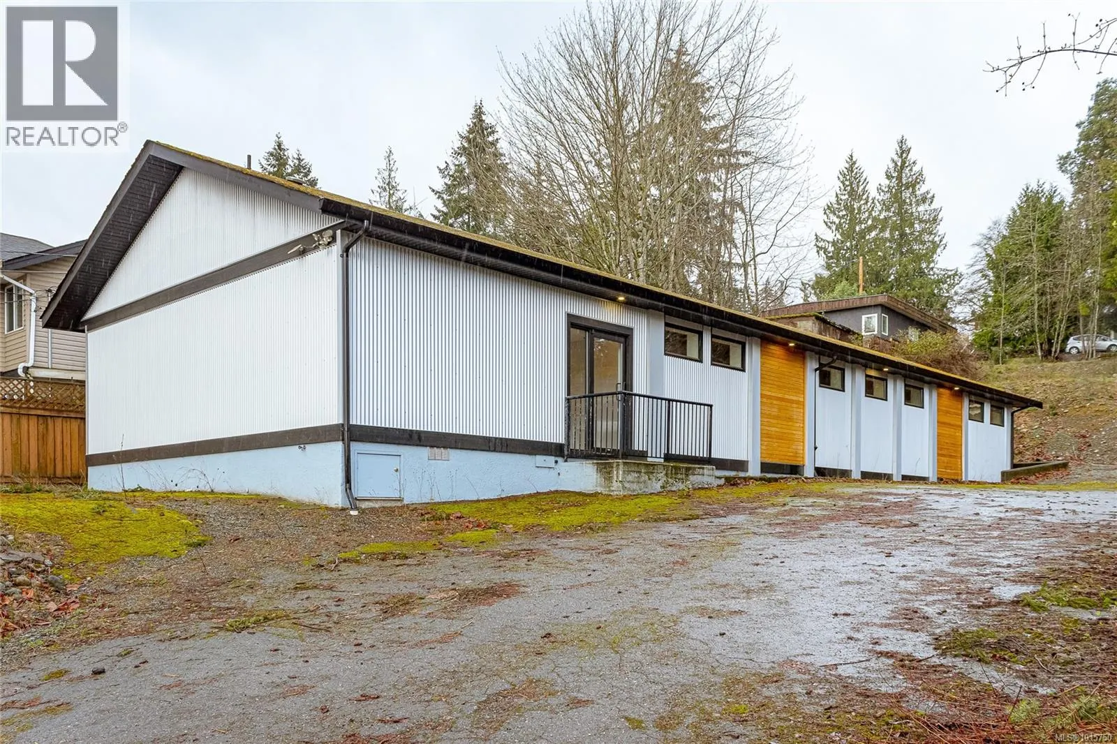 1134 Trans Canada Hwy