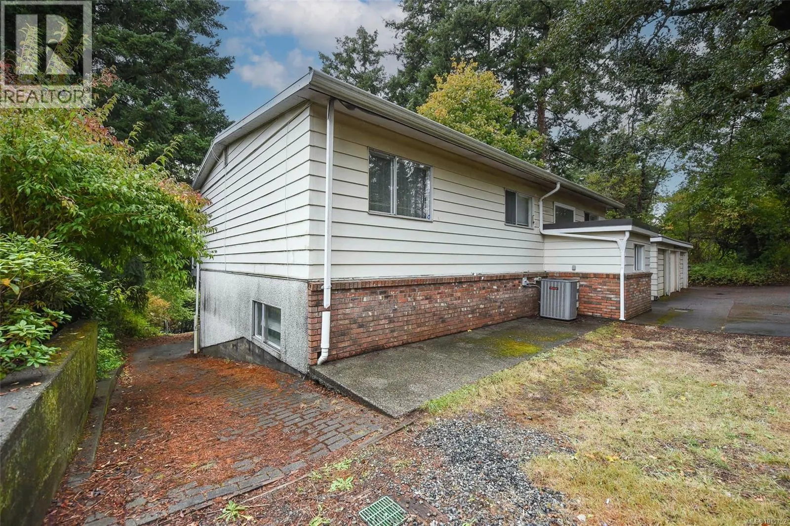 4667 McQuillan Rd