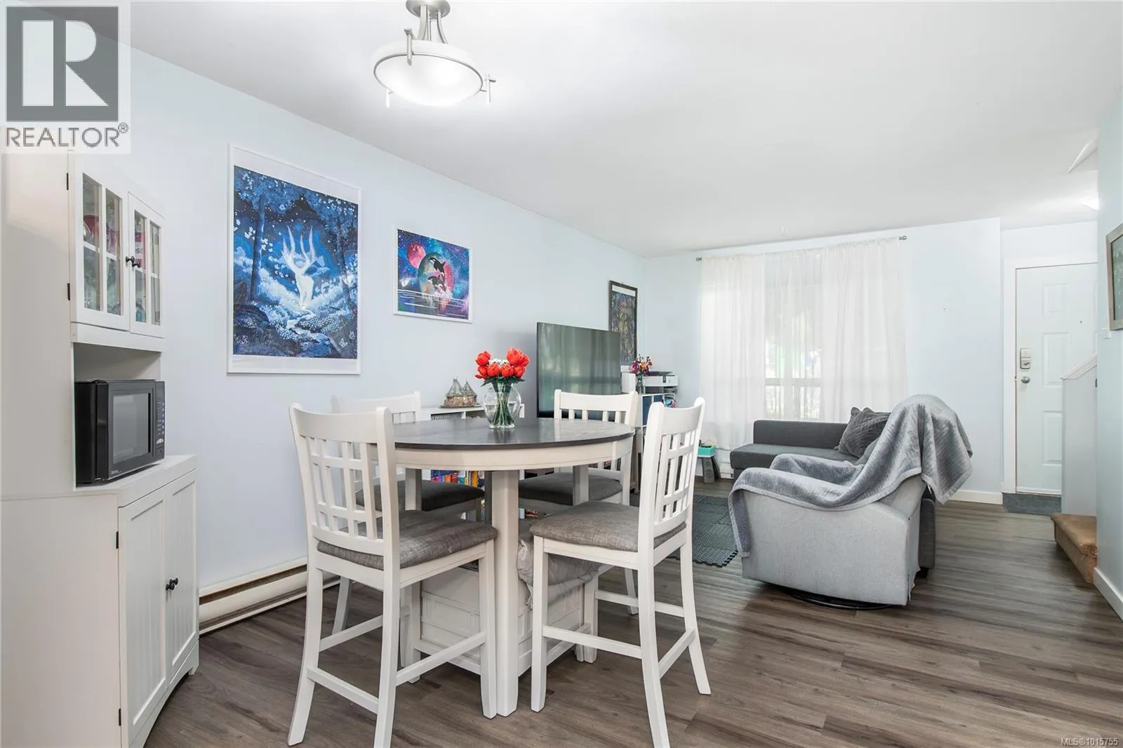 24 555 Rockland Rd