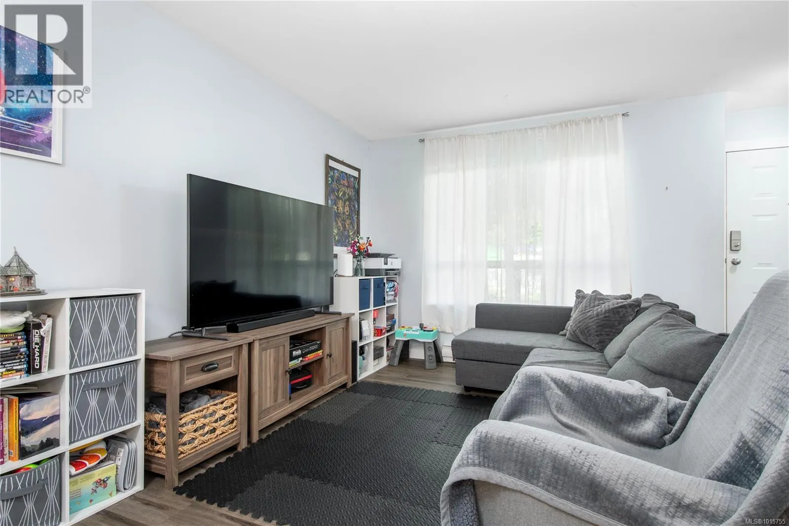 24 555 Rockland Rd