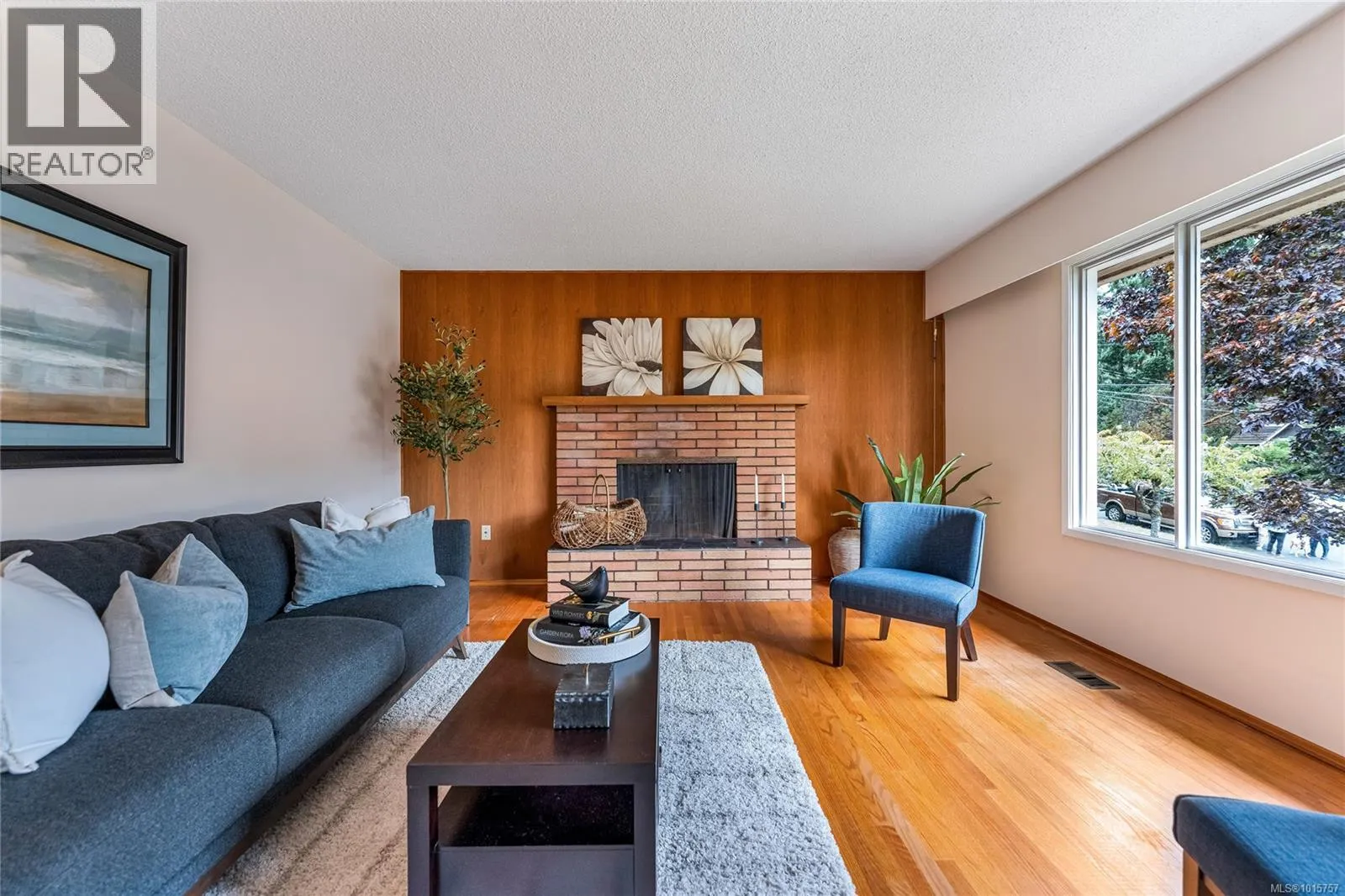 2435 Sutton Rd