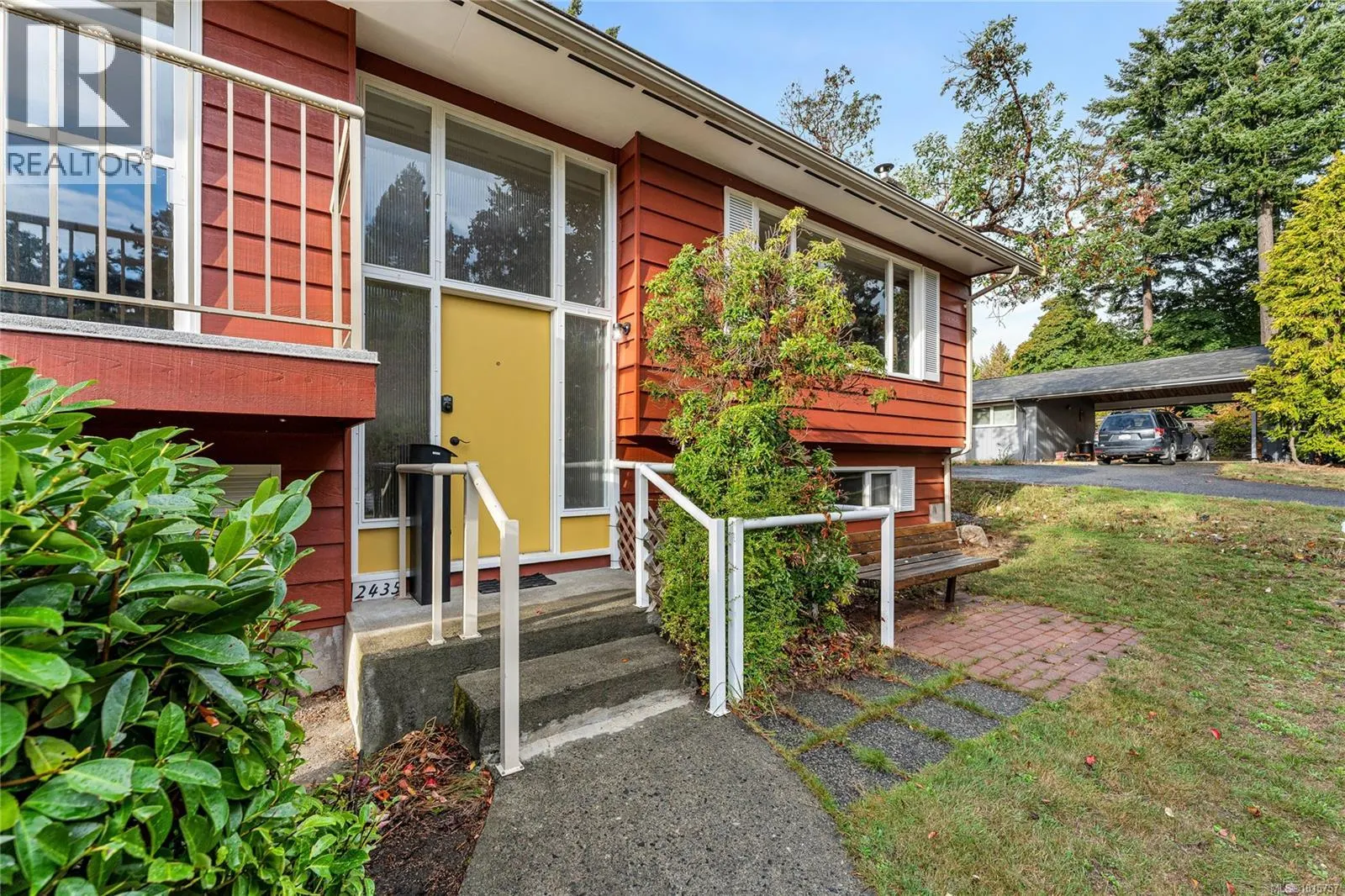 2435 Sutton Rd