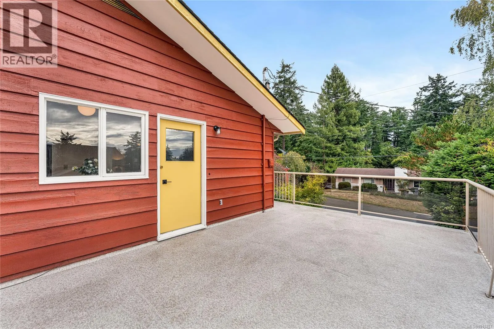 2435 Sutton Rd