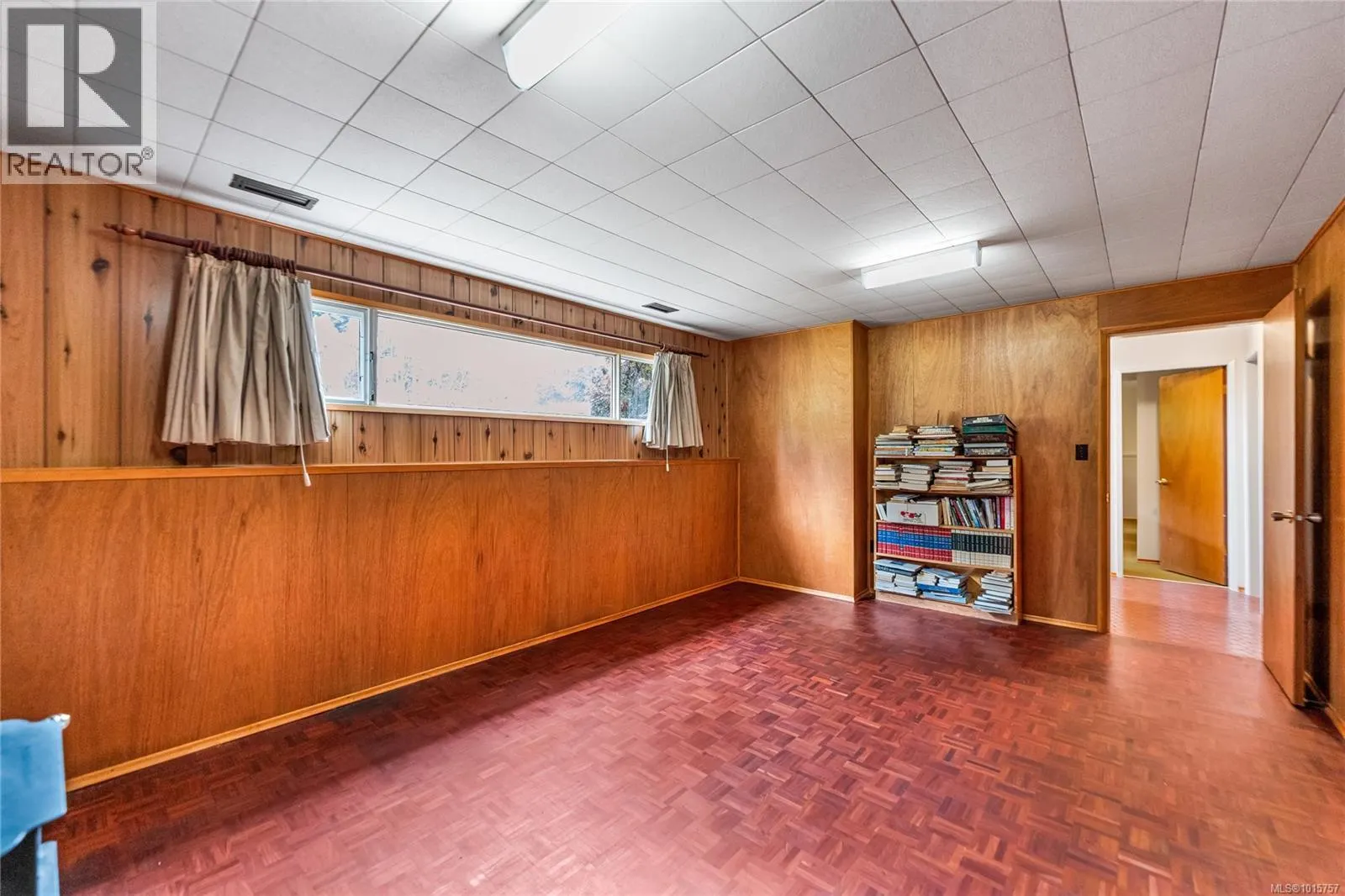 2435 Sutton Rd
