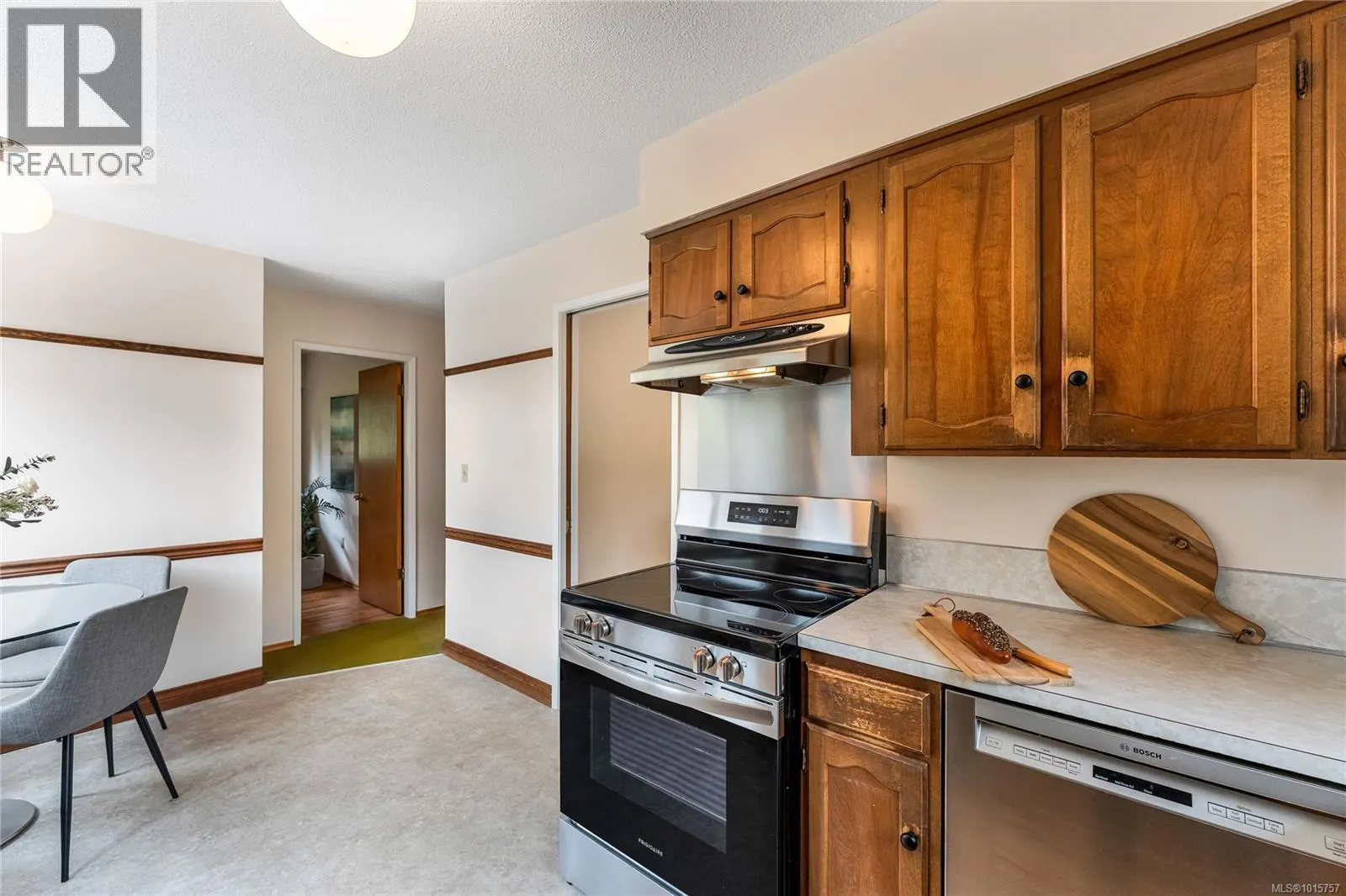 2435 Sutton Rd