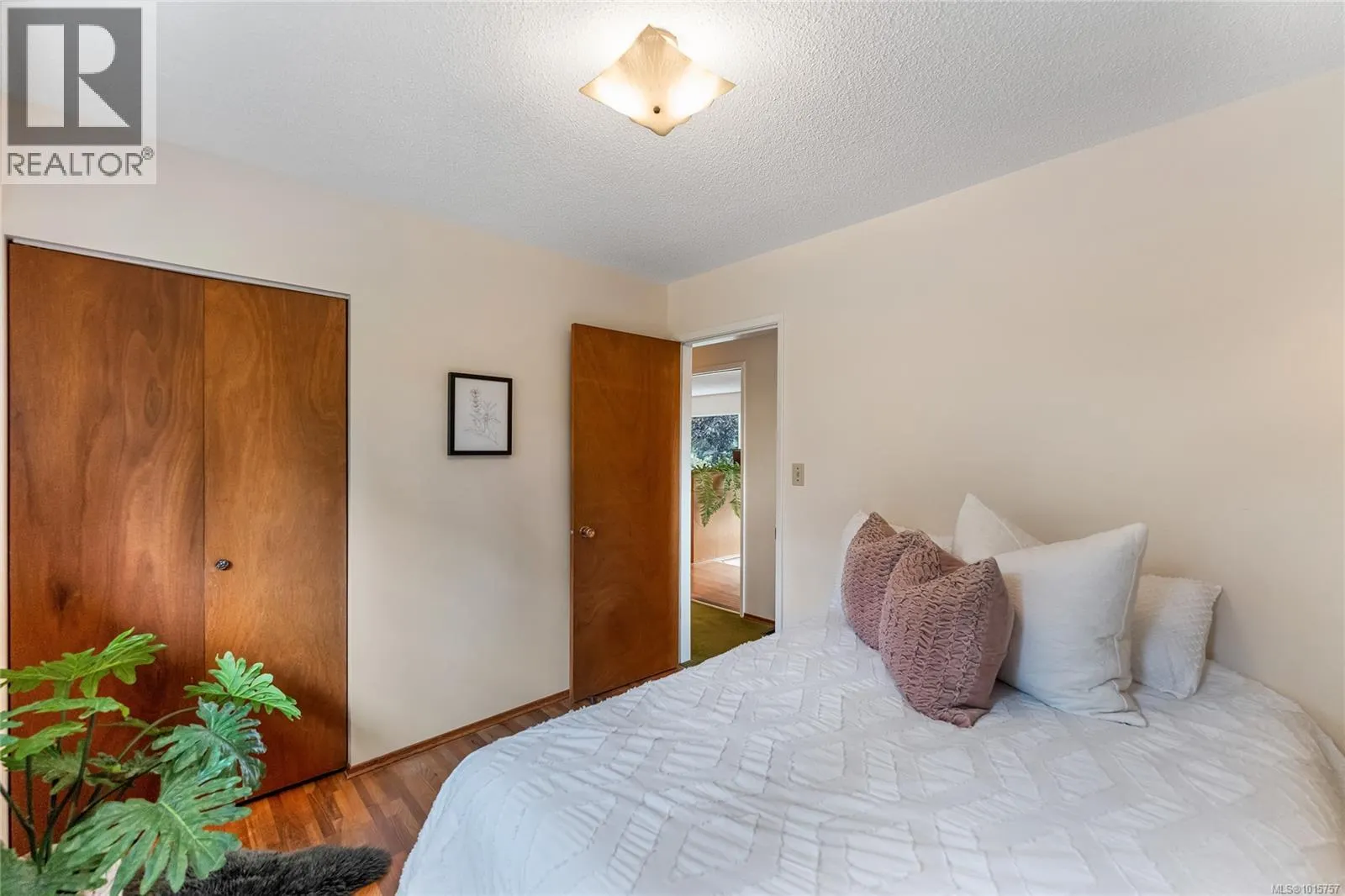 2435 Sutton Rd