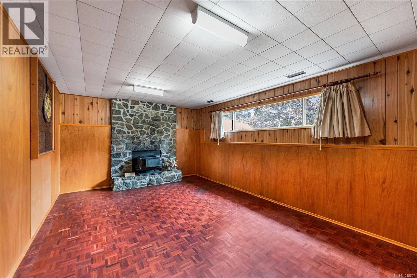 2435 Sutton Rd