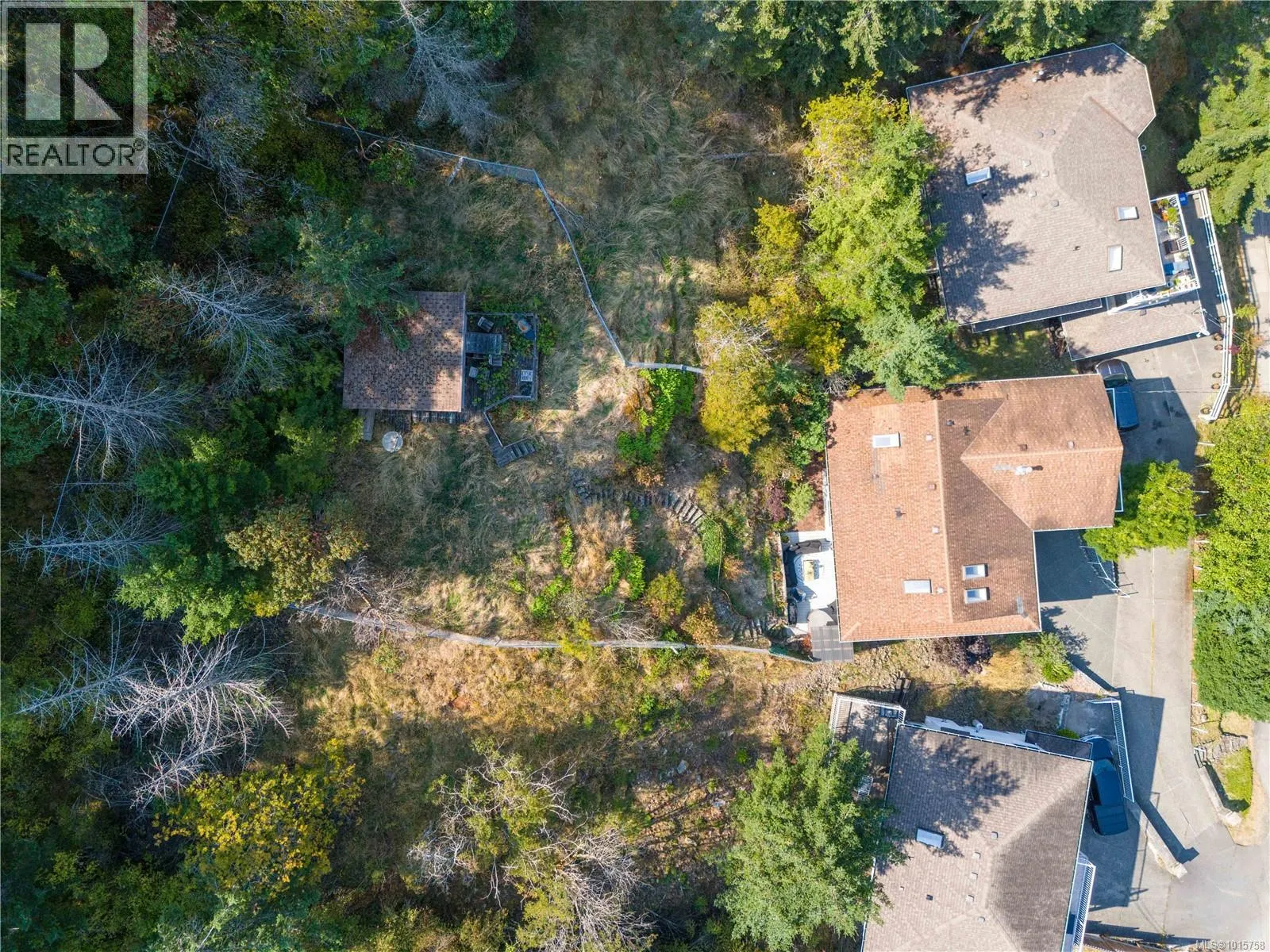 4895 Laguna Way