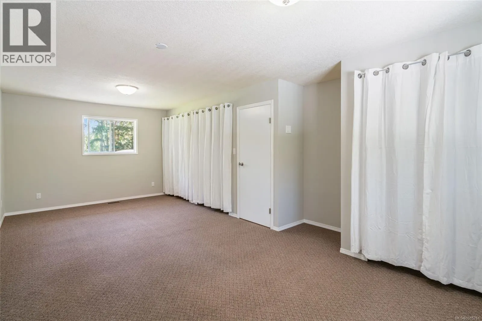1121 Harewood Mines Rd
